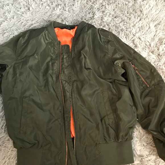 Bomber jacket - Picture 3 of 3